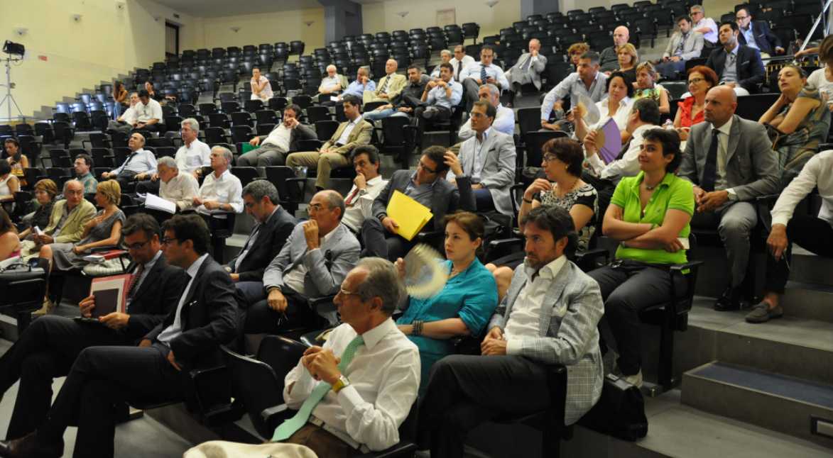 avvocati-latina-assemblea-liceo-classico-2012-64552