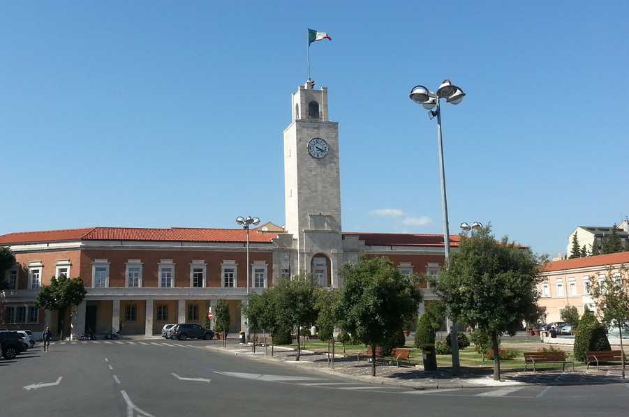 piazza-popolo-latina-comune-09783345