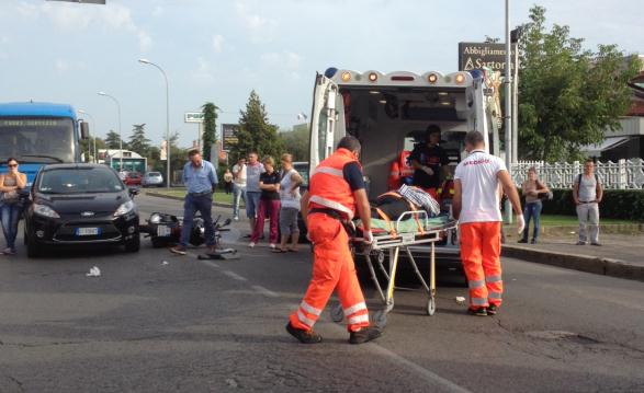 ambulanza-incidente-latina-568736345