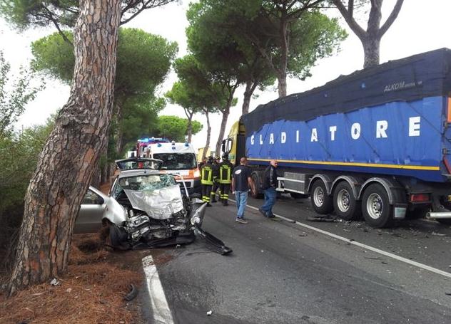incidente-appia-vigili-fuoco-latina-959244226