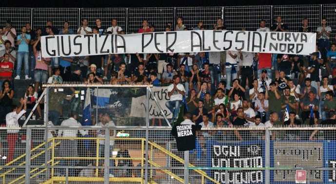 stadio-latina-striscione-alessia-calvani