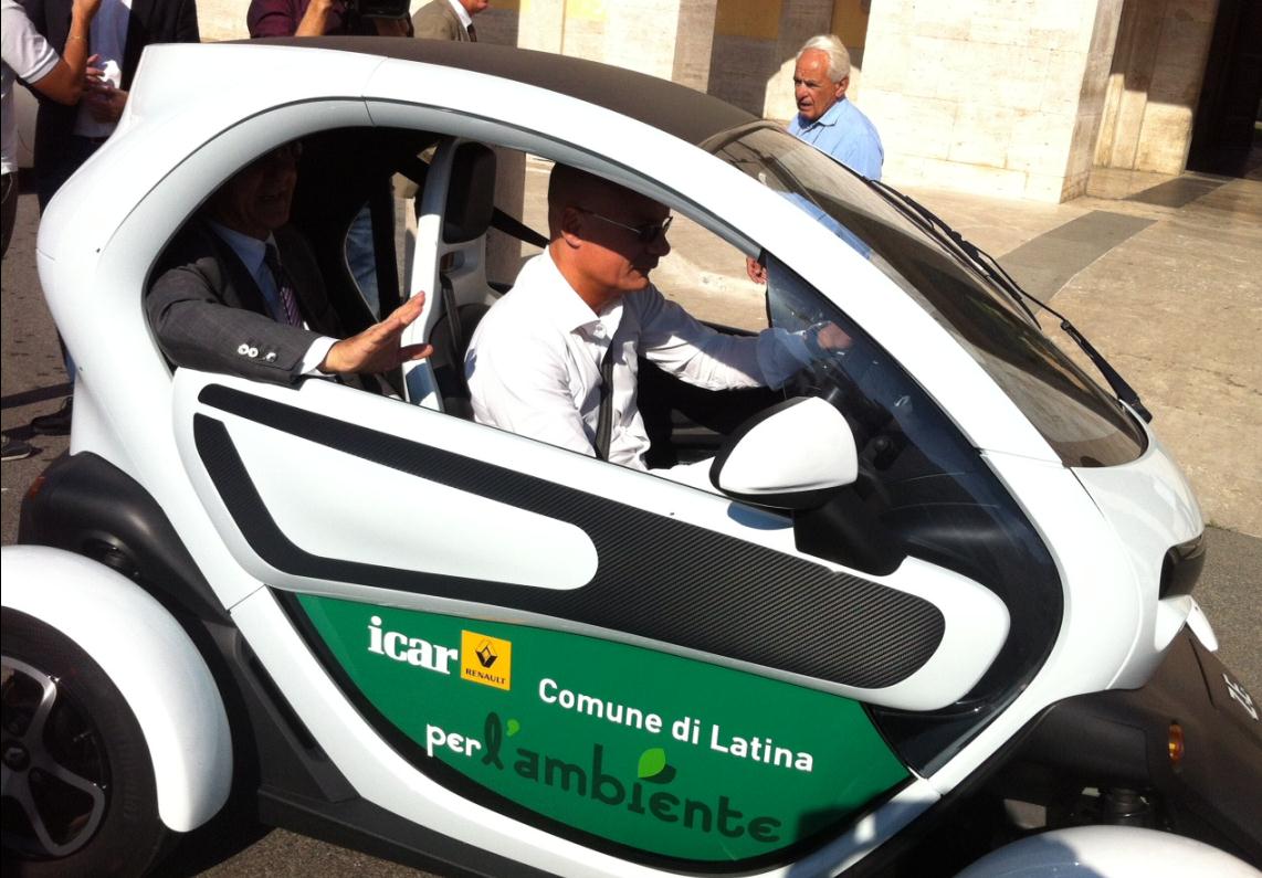 auto-elettrica-comune-latina-5678222