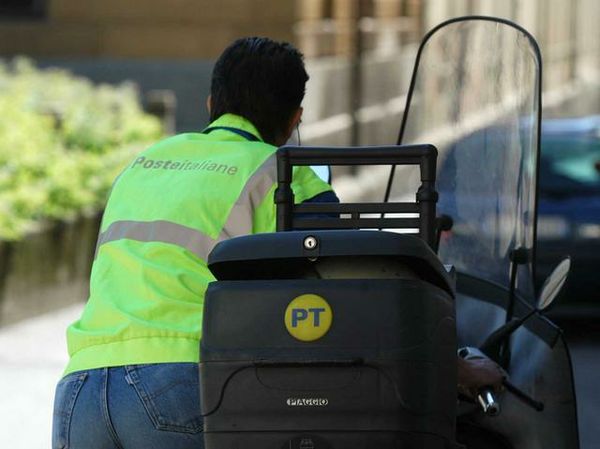 postino-scooter-latina-24-ore-576266