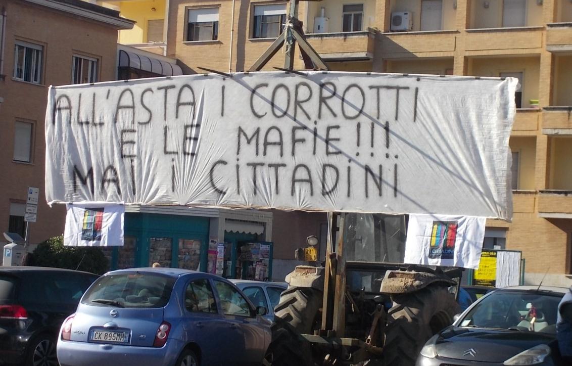 aste-illegali-manifestazione-tribunale-latina-001
