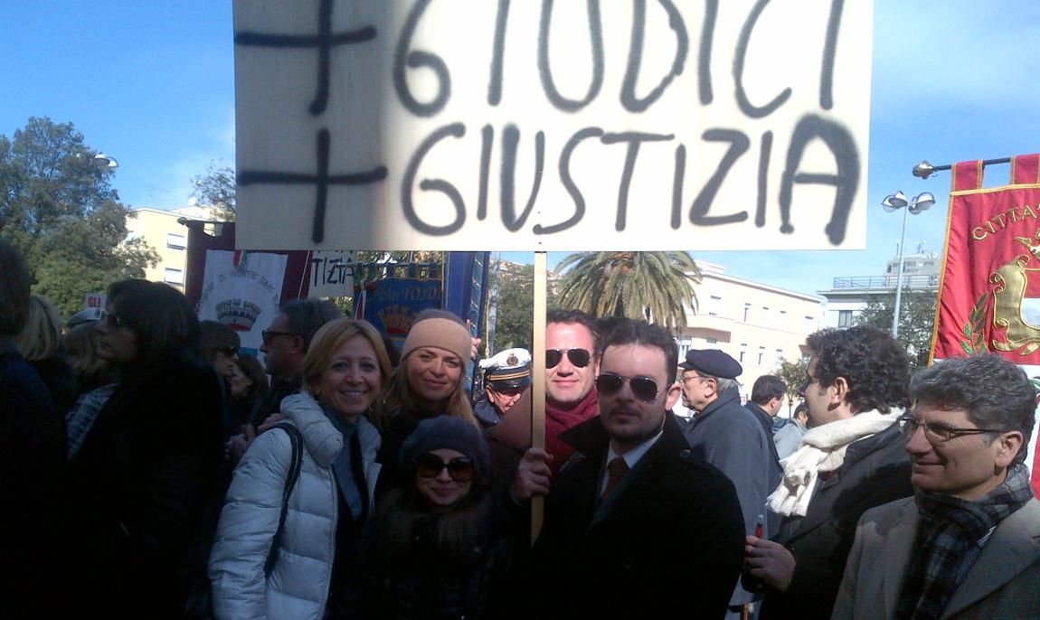 corteo-avvocati-latina-24ore-5987902