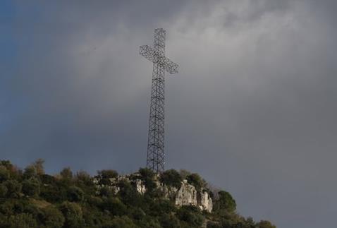 croce-sezze-latina24ore-5789822