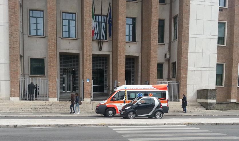 tribunale-latina-24ore-6872600027