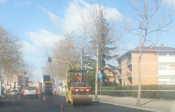 lavori-asfalto-buche-via-del-lido-latina24ore-54698722