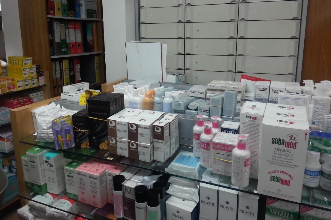 farmaci-deposito-farmacia-latina24ore-7908302