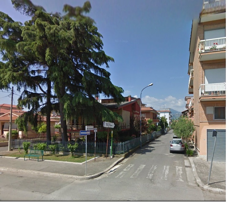 latina-scalo-strada-mughetto